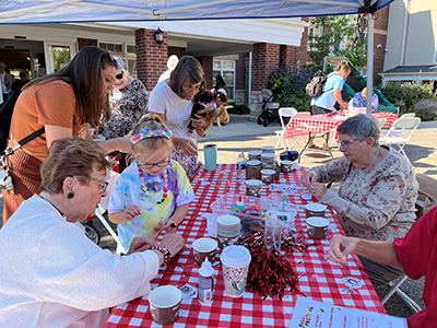 Craft table at Buckeye Fall Fest